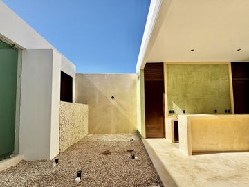 Casa colonial renovada en venta a 5 cuadras del Parque La Plancha