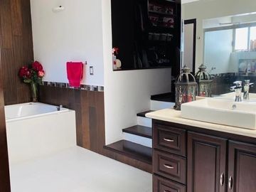 Colinas del Bosque, Tlalpan, venta Espectacular Casa   en Condominio