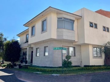 Colinas del Bosque, Tlalpan, venta Espectacular Casa   en Condominio