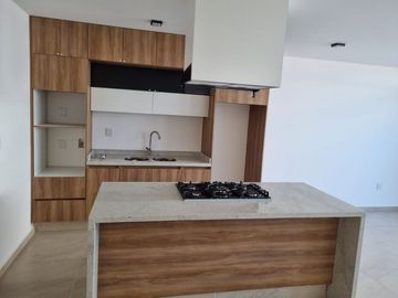 CASA CON ROOF GARDEN EN COTO DUBLIN CAPITAL SUR