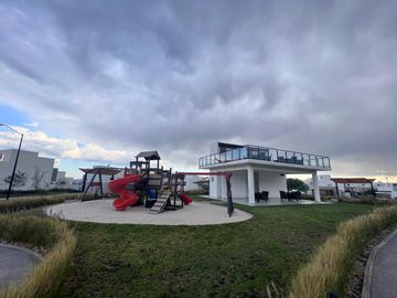 Casa en venta con roof garden en queretaro