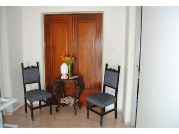 Casona Céntrica con piscina En Venta!!
