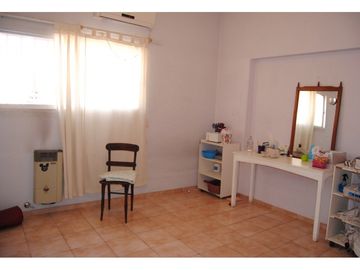 Casona Céntrica con piscina En Venta!!