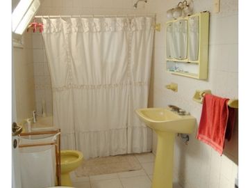 Casona Céntrica con piscina En Venta!!