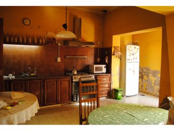 Casona Céntrica con piscina En Venta!!
