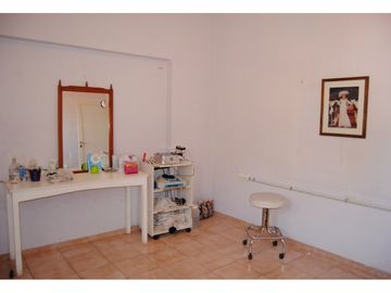 Casona Céntrica con piscina En Venta!!