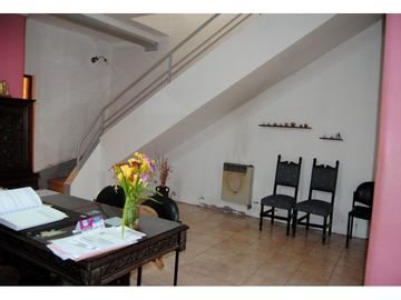 Casona Céntrica con piscina En Venta!!