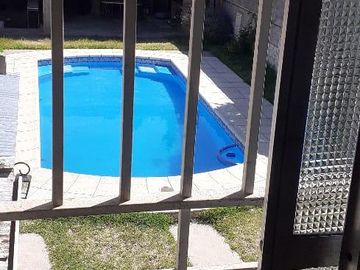 Casona Céntrica con piscina En Venta!!