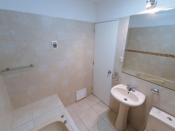 DEPA 112.5 m2   COCHERA EN VENTA EN MAGDALENA LIMITE CON SAN ISIDRO - 4TO PISO