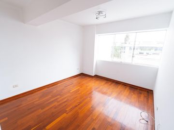 DEPA 112.5 m2   COCHERA EN VENTA EN MAGDALENA LIMITE CON SAN ISIDRO - 4TO PISO