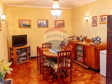 Espacio, historia y plusvalía en Santiago