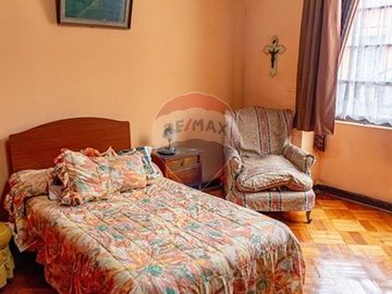 Espacio, historia y plusvalía en Santiago