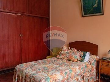 Espacio, historia y plusvalía en Santiago
