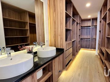 Departamento en Venta en Torre Nau, Zona Las Ánimas – Exclusividad, Lujo y Vistas Inigualables