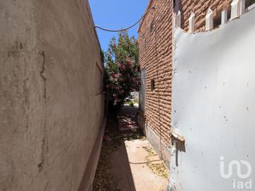 CASA EN VENTA A UNOS PASOS DE AV. LOPEZ MATEOS CERCA DE LA UACJ CD. JUAREZ