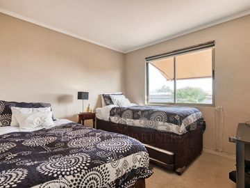 Increíble oportunidad, recibe ofertas!!! Preciosa casa en venta, excelente ubicación, condominio seguro, Peñalolén