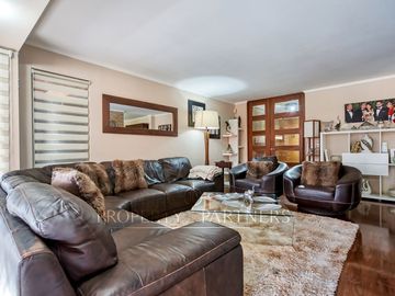 Increíble oportunidad, recibe ofertas!!! Preciosa casa en venta, excelente ubicación, condominio seguro, Peñalolén