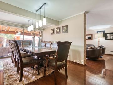 Increíble oportunidad, recibe ofertas!!! Preciosa casa en venta, excelente ubicación, condominio seguro, Peñalolén