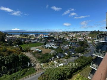 Linda vista a lago y volcanes, gran departamento en venta, Puerto Varas