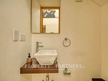 CYBER Descubre esta moderna y funcional casa en venta en condominio en La Reina
