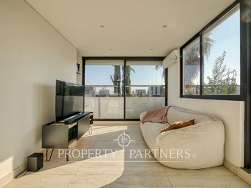 CYBER Descubre esta moderna y funcional casa en venta en condominio en La Reina