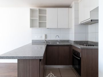Depatamento 2D/2B en Av. Colombia