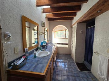 Venta de Casa habitación tipo campestre (Quinta)
