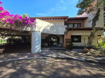 Venta de Casa habitación tipo campestre (Quinta)