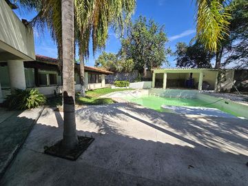 Venta de Casa habitación tipo campestre (Quinta)
