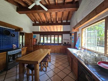 Venta de Casa habitación tipo campestre (Quinta)