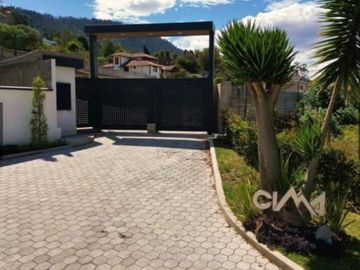 Venta terreno. 405m2, en Cumbayá, San Juan alto, vista espectacular