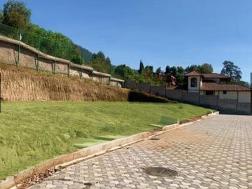 Venta terreno. 405m2, en Cumbayá, San Juan alto, vista espectacular