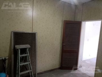 Chalet multifamiliar con amplio jardin y cocheras