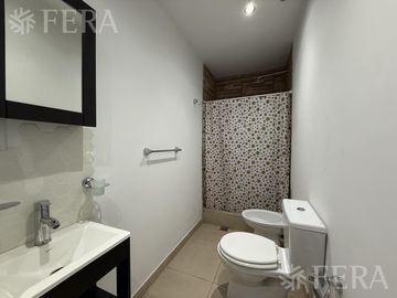 Venta en block de 3 departamentos 3 ambientes en Bernal Oeste