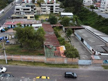 Terreno esquinero en  venta sector el Condado