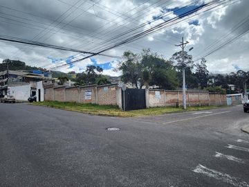 Terreno esquinero en  venta sector el Condado