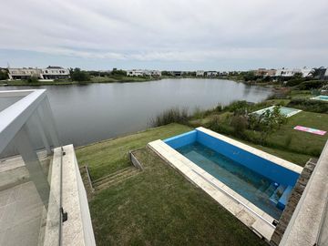 Casa En Venta, Puertos Del Lago