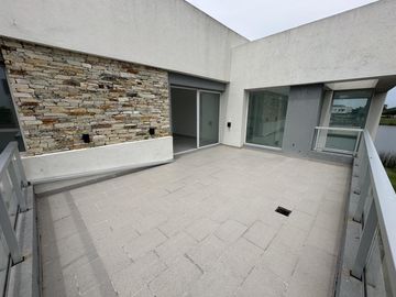 Casa En Venta, Puertos Del Lago