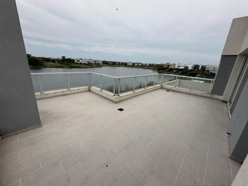Casa En Venta, Puertos Del Lago