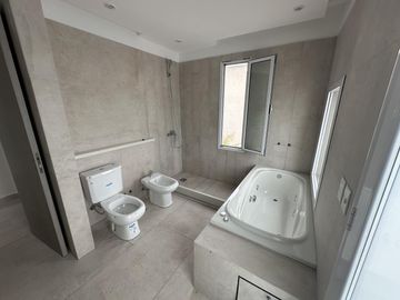 Casa En Venta, Puertos Del Lago