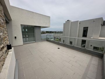 Casa En Venta, Puertos Del Lago