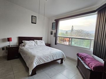 Casa en Venta en Fraccionamiento Vergeles de Oaxtepec, Morelos.