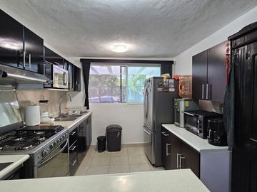 Casa en Venta en Fraccionamiento Vergeles de Oaxtepec, Morelos.