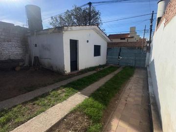Casa en Venta Alto Alberdi IDEAL DESARROLLO Planta Baja 6 Pisos 380 mts2