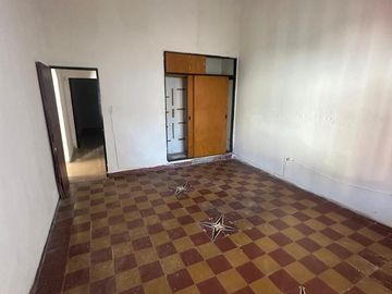 Casa en Venta Alto Alberdi IDEAL DESARROLLO Planta Baja 6 Pisos 380 mts2