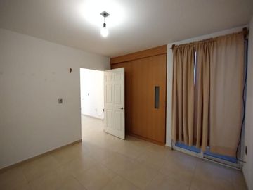 CASA EN FRACCIONAMIENTO EN VENTA EN VILLA PALMAS, QUERÉTARO