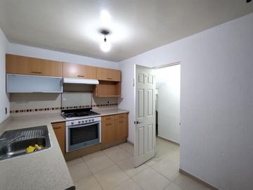 CASA EN FRACCIONAMIENTO EN VENTA EN VILLA PALMAS, QUERÉTARO