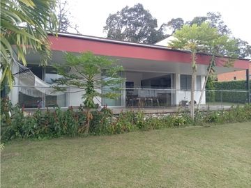 SE VENDE CASA CAMPESTRE VIA AL CAIMO