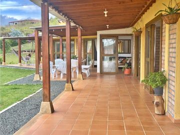 CASA CAMPESTRE EN VENTA, EL CARMEN, DAGUA, VALLE DEL CAUCA