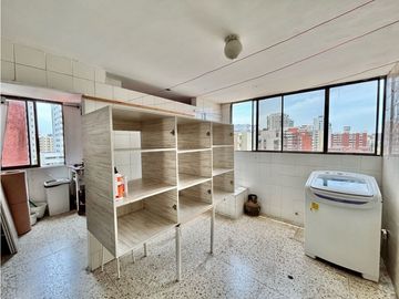 VENDO APARTAMENTO 454MTS. 4 ALCOBAS. ALTO PRADO
